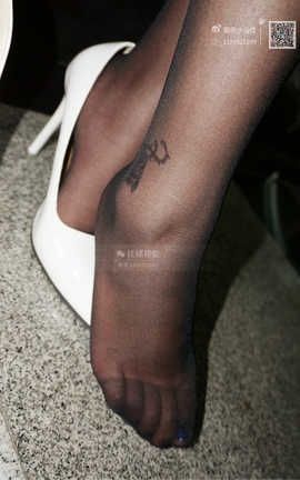 妖精视觉 No.089 甜甜 淑女的楼道黑丝_丽丝库