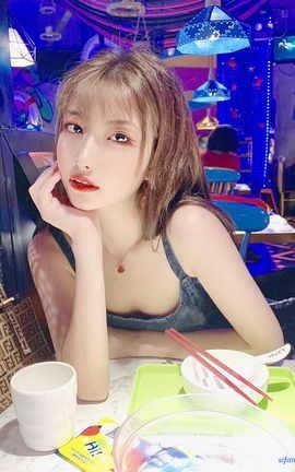 推特 妮是老虎 超高颜值 魔鬼身材 漏点诱惑 part2_丽丝库