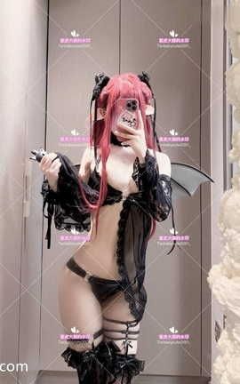 甄选系列 推特15万粉丝 反差萝莉博主 Nini 最新付费专享 part2_丽丝库