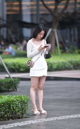 精选街拍作品 NO.1168 凉拖美女_丽丝库