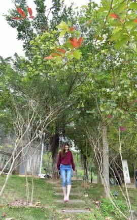 精选街拍作品 NO.1104 牛仔裤肉丝小姐姐 part3_丽丝库