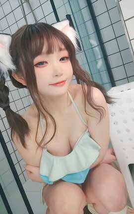 神沢永莉 浴室蓝白泳衣辫子_丽丝库