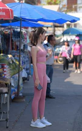 精选街拍作品 NO.1101 红石摄影作品 粉色瑜伽裤美眉 part3_丽丝库