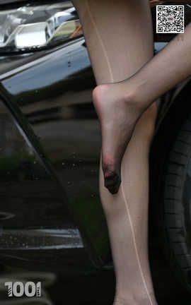 异思趣向IESS 一千零一夜 Vol.084  66模特：腿腿《自助洗车2》_丽丝库