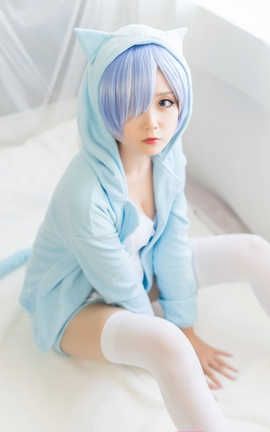 秋楚楚-蕾姆睡衣_丽丝库