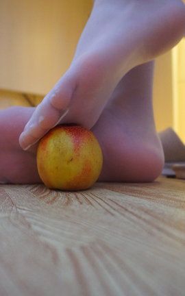 福利在线大图 宛如(爱笑的笑笑)-白丝