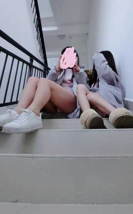 萌兰酱(萌小兔)-双人楼道露出_丽丝库