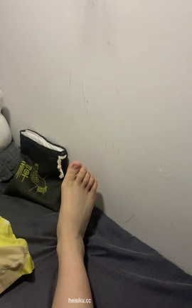 付费群足控大神 多个极品学妹拍美足合集 part2_V04[720X1280][1分4秒]_丽丝库