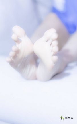 蠢沫沫 定制 足控_丽丝库