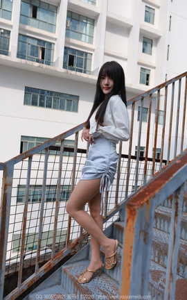 异思趣向IESS 2024.11.08 丝享家1893：婉萍《蓝色短裙（上）》_丽丝库