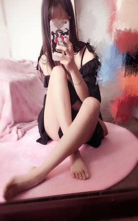 福利在线大图 饲育系少女-吊带裙