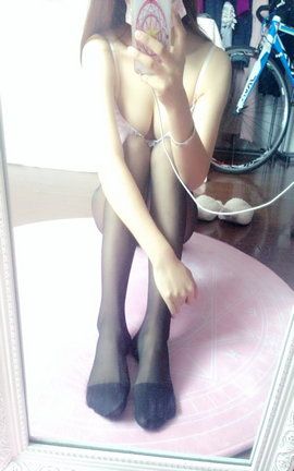 福利在线大图 饲育系少女-脱黑色