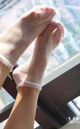 美莲色女生足控app的棉袜香浓套图合集 part2_丽丝库