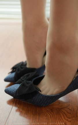 异思趣向IESS  2022.10.29 丝享家 1252 秋秋《肉丝碎花裙》_丽丝库