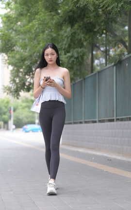 精选街拍作品 NO.1373 一始街拍作品 黑色瑜伽裤美女 part2_丽丝库