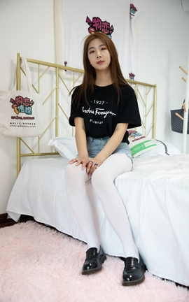 物恋传媒 NO.706 心心-如画镜_丽丝库