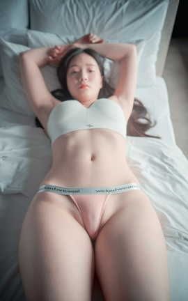 韩国写真杂志DJAWA Loose and Tight Salmon Pink_丽丝库