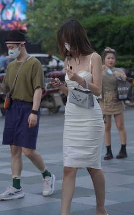 精选街拍作品 NO.1507 白色包臀裙少妇 part2_丽丝库