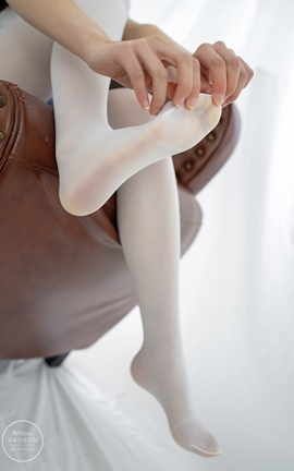 森萝财团 有料 016 吸吸 白丝小女仆_丽丝库