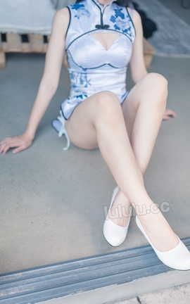 软软酱M-女仆旗袍湿身露出_丽丝库