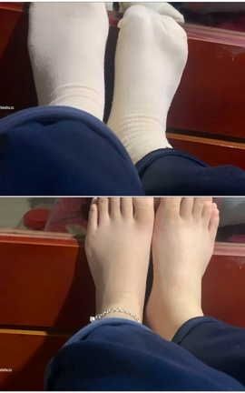 付费群足控大神 多人系列-老妹你这袜子，有味道_V1[720X544][6分秒]_丽丝库