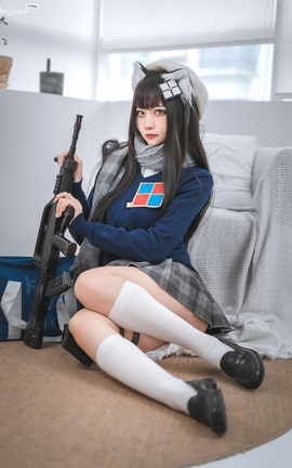 二佐Nisa - 少前95式jk&amp;猪猪比基尼