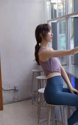 精选街拍作品 NO.1375 一只麋鹿摄影作品 蓝色瑜伽裤运动系高挑美女 part1