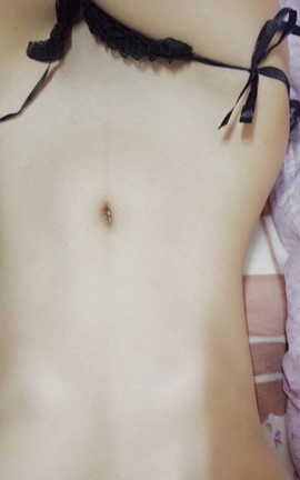 软软趴在床单上(铃木美咲)-第一次尝试把蜡烛&amp;福利秀