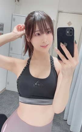 けん研 fantia 2021.10_丽丝库