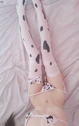 小齿幼喵-小奶牛_丽丝库