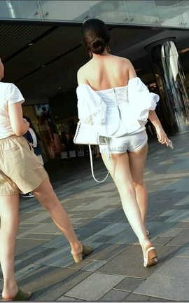 爱露出全站付费资源-转载区  最爱露臀热裤四_丽丝库