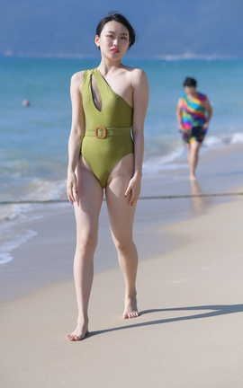 精选街拍作品 NO.1119 一始街拍作品 性感绿色比基尼美女 part5_丽丝库