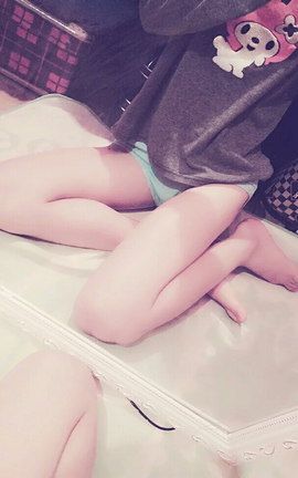 00后微博红人@元气小萝莉洛可可大尺度VIP套图-1