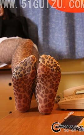 王朝贵足 No.519 亦舒白色短裤另类豹纹长筒丝袜系列B_丽丝库