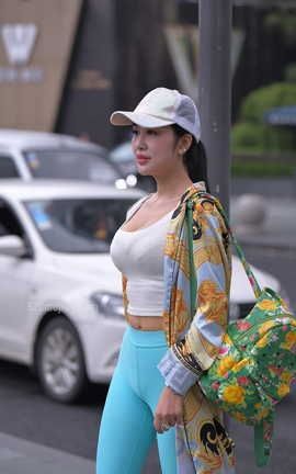 精选街拍作品 NO.0021 激凸紧身瑜伽裤丰满美女超高清图 part2_丽丝库