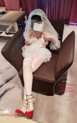 甄选系列 F罩杯巨乳人妻 西西 大尺度私拍流出 part1_丽丝库