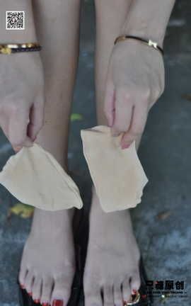 只糖棉袜 VOL.002 婷婷  短裙与薄棉船袜_丽丝库