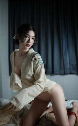 一米八的大梨子-居家露出两套_丽丝库