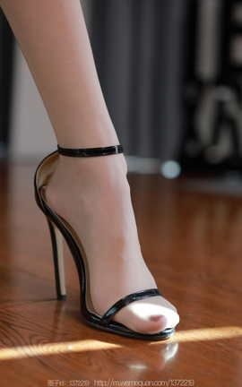 异思趣向IESS  2023.09.03 丝享家 1523 团团《那一道光》_丽丝库