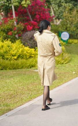 精选街拍作品 NO.1197 公园黑丝 part1_丽丝库