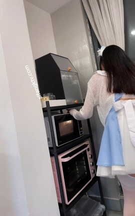 剧情福利 杨晨晨 超长剧情新作《爆乳女神的晚餐》[1080X1440][16分27秒]_丽丝库