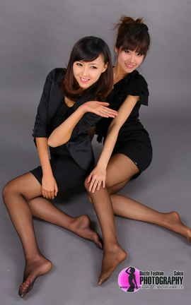 上海炫彩丝袜写真 No.485  双人_白领嬉戏_02