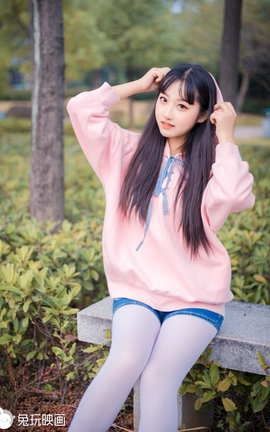 兔玩映画 C42.004 和小姐姐去公园拍照_丽丝库