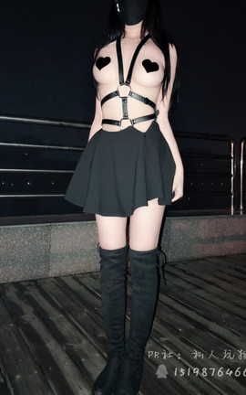 私人玩物-游园惊梦(野外露出)_丽丝库