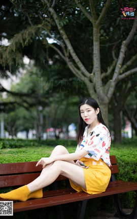 物恋传媒 No.036 爱琪 逆天长腿的棉袜搭配_丽丝库