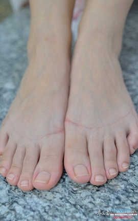 ecolog美足极品-文静超白皙美脚_丽丝库