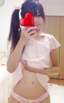 几年前推特上很火的一个日本妹子推特图的合集-8_丽丝库