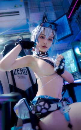 Joyce Silver Wolf_丽丝库