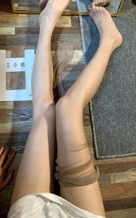 丝袜美腿博主桃脱了-付费视图23_丽丝库