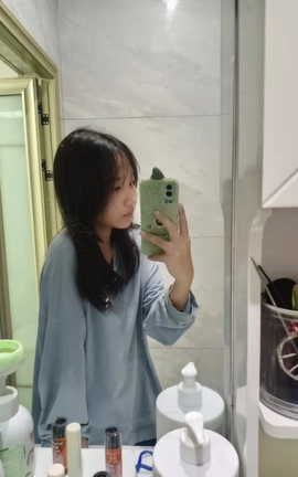 付费群足控大神 多人系列-袜子太脏了，一脸的稚_丽丝库